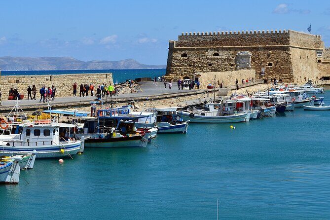 10 Day Tour in Athens, Santorini, Crete, and Balos Lagoon Cruise - Ferry to Crete and the Heraklion Connection: Keeping It Efficient