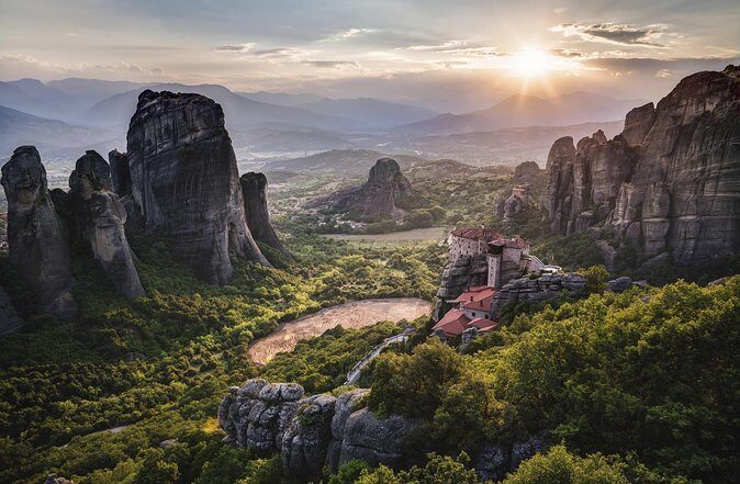 2 Day Private Tour of Meteora & Thermopylae From Athens - What the Crowd-Handling Actually Means for Your Day