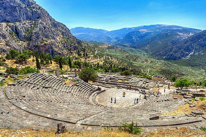 2 Day Private Tour to Amazing Delphi & Meteora - Lunch near Parnassus: planning a real meal day, not just a snack