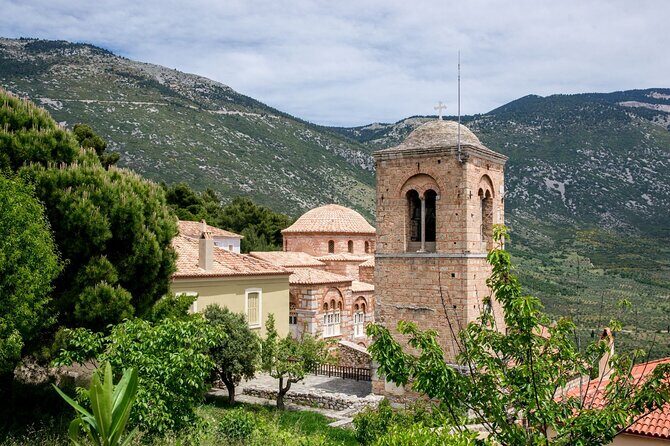2-Day Private Tour to Delphi and Meteora from Athens - Thermopylae and Kamena Vourla: Short Stops That Add Variety