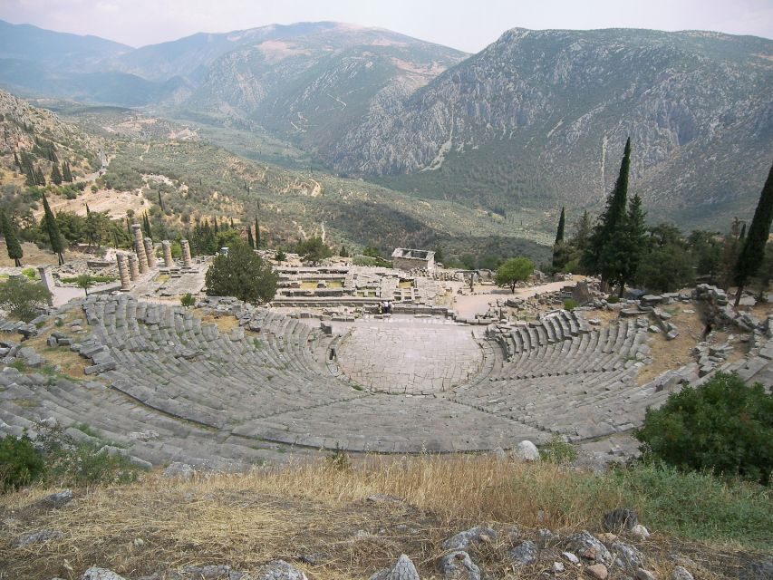3-day classical Spanish guided tour in Peloponesse & Delphi - Why Spanish guidance makes this route work