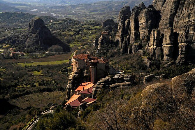 3 Days private tour- Meteora Rocks & Monasteries, Delphi/ Apollo Oracle, Thebes - Who should book this private Athens add-on to Meteora and Delphi
