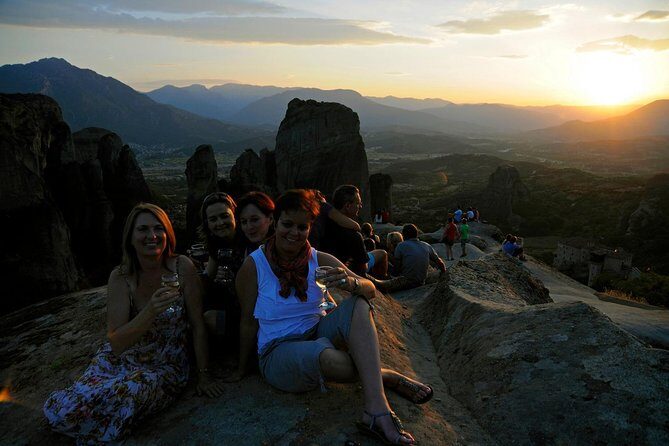 3 Days private tour- Meteora Rocks & Monasteries, Delphi/ Apollo Oracle, Thebes - Should you book this 3-day private tour?