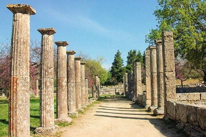 3 days Spanish guided tour in Epidaurus, Mycenae, Olympia, Delphi - A 3-Day Classical Greece Route That Actually Holds Together