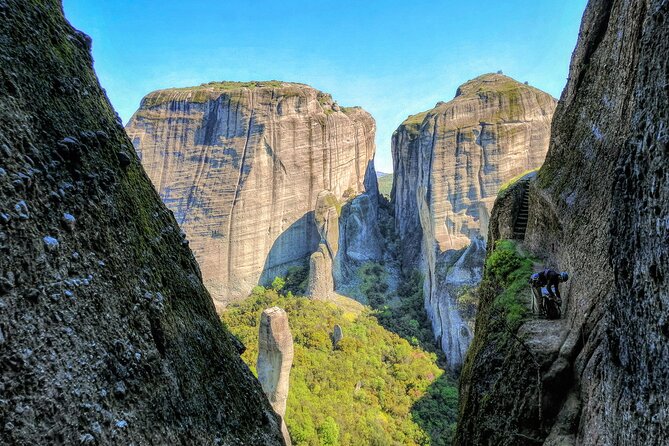 3-Hour Hiking and Scramble Guided Tour of Great Saint in Meteora - Safety gear and guide support: the real value of this tour