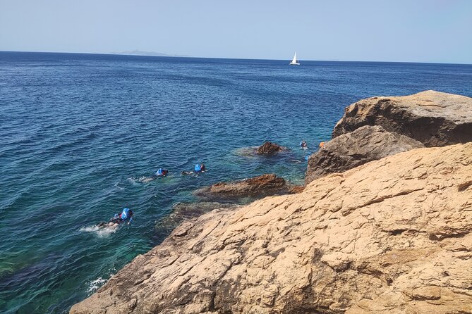 3-Hour Small Group Coasteering in Sounio - Guided support in a max-15 group: personal help without the chaos