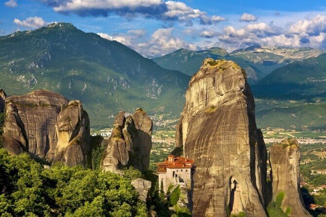 4day Spanish tour in Epidaurus Mycenae Olympia Delphi and Meteora - Meeting at Melina Mercouri Monument and setting your rhythm
