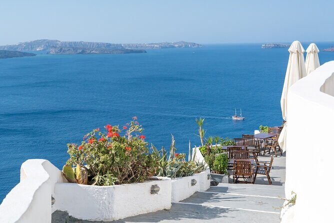 5-Day Tour in Mykonos & Santorini Sun & Sea - Day 3: Santorini arrival, Oia’s sunset energy, and Fira after dark
