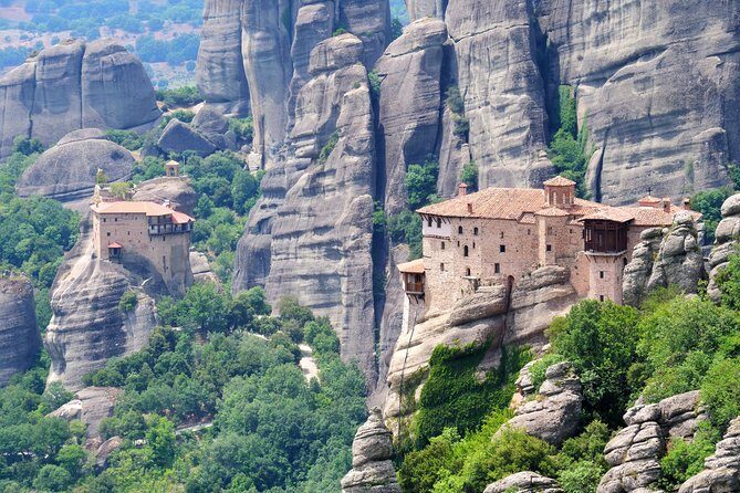 7-Day Grand Tour: Olympia, Delphi, Meteora, Thessaloniki - Day 3: Delphi’s Apollo temple area plus the Iniochos museum moment