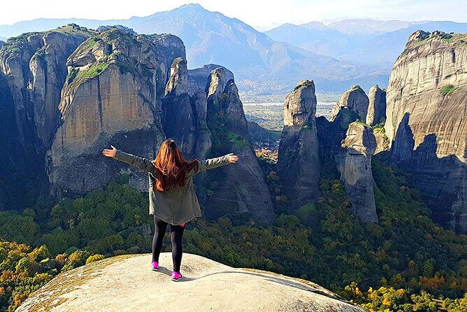 A unique day private tour to Meteora Monasteries from Athens - Morning Drive Through Thessaly and the Kastraki Area
