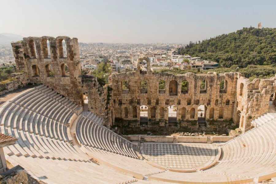 Acropolis & Agora: The Rise & Fall of Democracy - Ancient vs. modern democracy: what you should compare on the walk