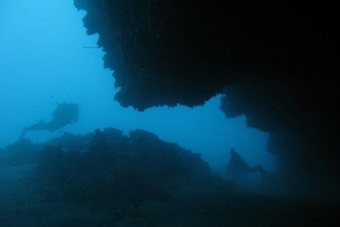 Adventure Dives for Certified Divers in Nea Makri, Athens - The exact flow on the water: how two sessions are paced