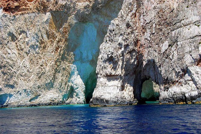 Aegina, Poros & Hydra Islands Speed Boat Day Cruise - Hydra Stop: Museum Time, Harbor Strolls, and Coffee Breaks