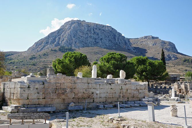 Ancient Corinth and the Corinth Canal Half Day Private Tour - Loutraki sea views: lunch on your own with a scenic landing