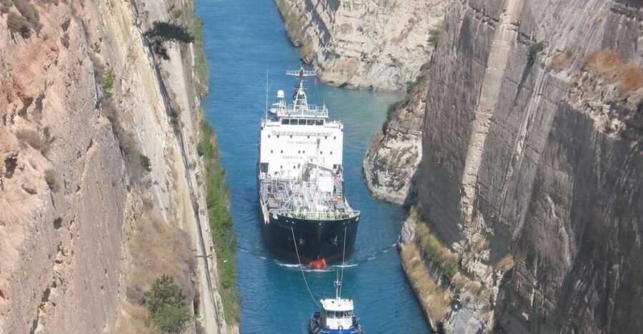 Ancient Corinth Private Day Tour from Athens & Audio Tour - Corinth Canal and the Isthmus: engineering you can see in minutes
