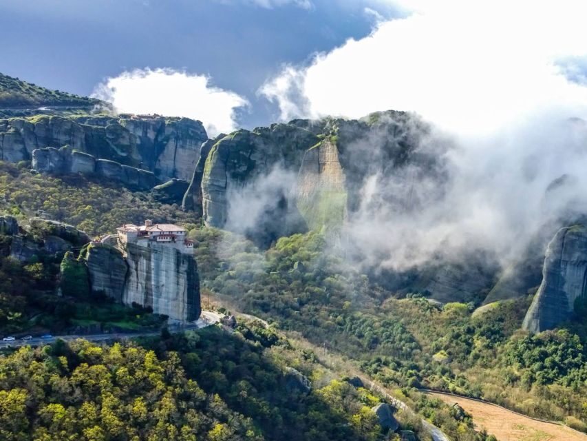 Athens: 2 Days in Meteora with 2 Guided Tours and Hotel Stay - Day 2: Van Tour for Iconic Monasteries or a Morning Hike