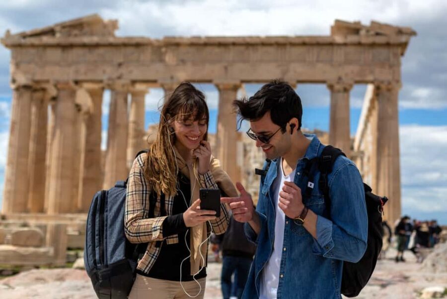 Athens: Acropolis Self-Guided Audiovisual Tour w/ 3D Models - Using the app on-site: map, GPS, and content downloads