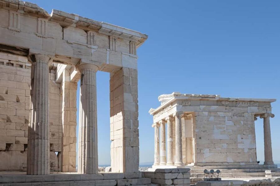 Athens: Acropolis Self-Guided Audiovisual Tour w/ 3D Models - The views: using the tour to time your photos
