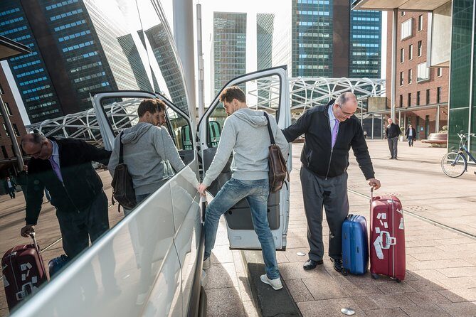 Athens Airport Departure Transfer – From Hotel to Airport - Communication: How to Reduce the Chance of a Pickup Headache