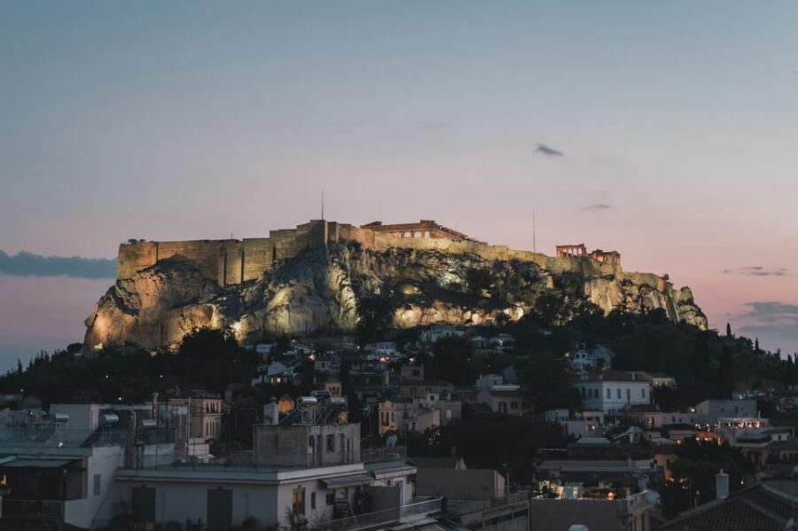 Athens and Piraeus: Private Night Tour - Driver, language, and what “no licensed guide” means for your expectations