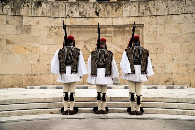 Athens and Piraeus private tour for groups - Plaka and the old-town loop: shopping, food smells, and easy walking
