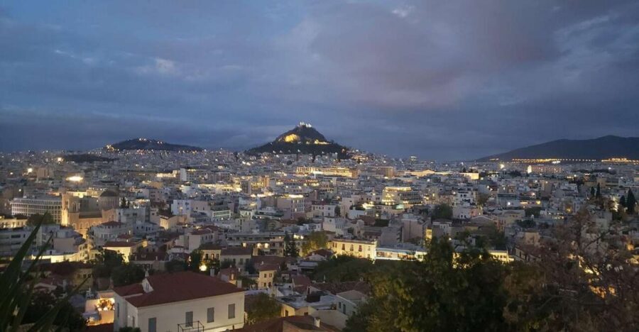 Athens at Night Small-Group Walking Tour with Dinner - Anafiotika: The Cycladic-Looking Quarter Inside Athens