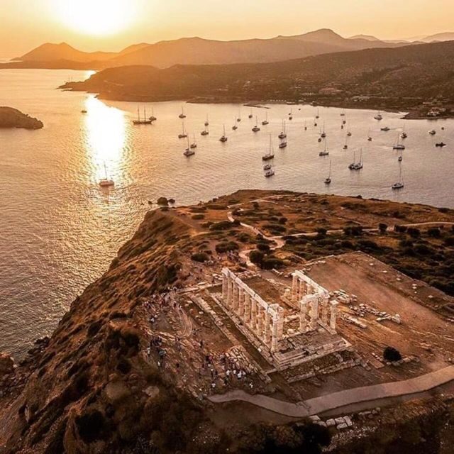 Athens: Cape Sounion &Temple of Poseidon Sunset Tour & Audio - Riding in comfort: Mercedes, Tesla, and the group-size match