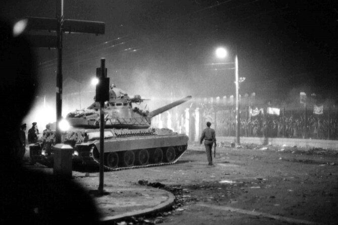 Athens City of Rebellion Small-Group Walk - A resistance church and Syntagma Square’s contradictions of power