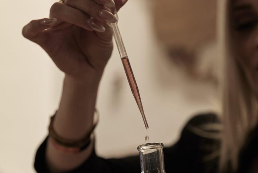 Athens: Create Your Own Wine-Workshop under the Acropolis - Build your own blend from rare Greek grape varieties
