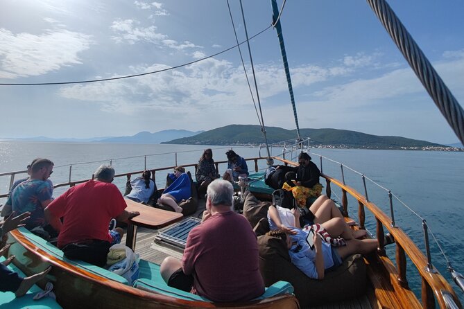 Athens cruise: Agistri, Moni/Metopi, Aegina with lunch & drinks - Price and Logistics: what you’re paying for, and what can trip you up