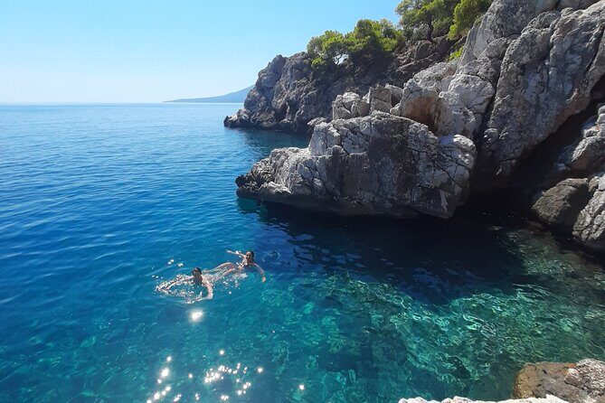 Athens: Full-Day Island Hopping Cruise with Lunch and Swimming - What you should bring (and what you can skip)