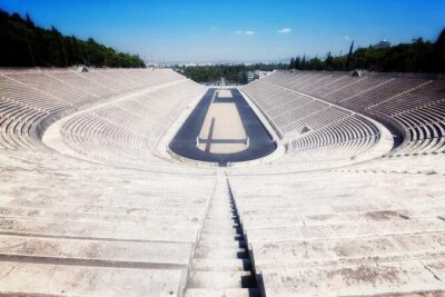 Athens Half Day Private Tour (up to 15 in a luxurious Mercedes Minibus) - Temple of Olympian Zeus and Hadrian’s Arch: big scale before the hill