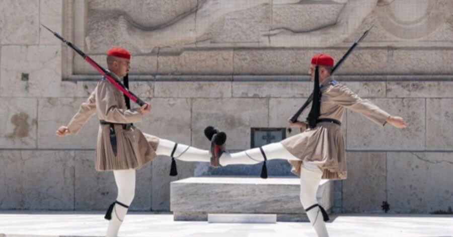 Athens Highlights & Astonishing Cape Sounion & Audio Tour - Luxury transport that keeps your day moving