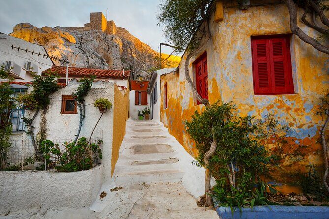 Athens Highlights Self guided scavenger hunt and Walking Tour - Meeting at the Hellenic Parliament: start strong, stay oriented