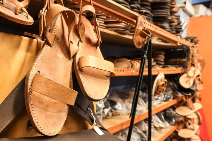 Athens: Local Markets with Artisanal Crafts Walking Tour - Starting in Koukaki: why the tour begins with a view