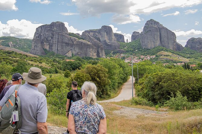 Athens: Meteora Monasteries, Caves & Coastal Stopovers with Lunch - Guides and drivers: why names keep popping up for a reason