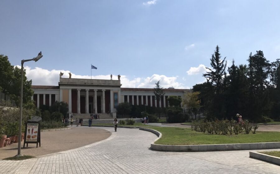 Athens: National Archaeological Museum Private Guided Tour - The museum’s neoclassical building: your orientation starts the moment you enter