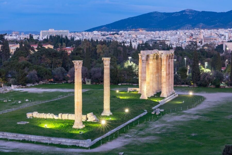 "Athens Night Experience - 4Hours" - Tomb of the Unknown Soldier: a focused 20-minute stop