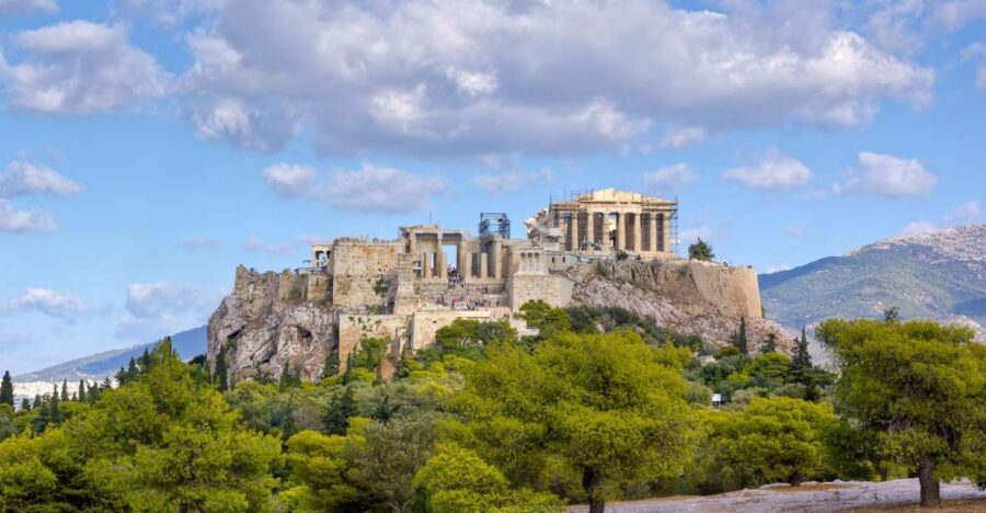 Athens: Plaka to Acropolis Smartphone Audio Tour - Plaka streets: narrow stairs, neoclassical houses, and audio that explains what you see