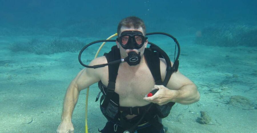 Athens: Private Discover Scuba Diving for Beginners - A beginner scuba intro that starts in your hotel (not in panic mode)