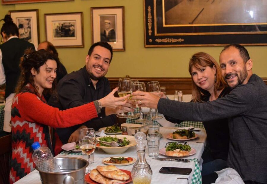 Athens: Private Evening City Walk & 4-Course Curated Dinner - Syntagma Square to Plaka Alleys: Starting the Night Right