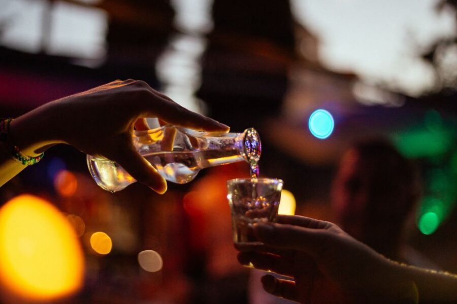 Athens: Private Evening Tour w/ Drinks & Bites in Koukaki - Who should book this Koukaki evening tour