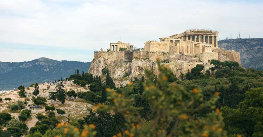 Athens Private Walking Tour in Spanish - Why a private, Spanish-language walk works so well in Athens