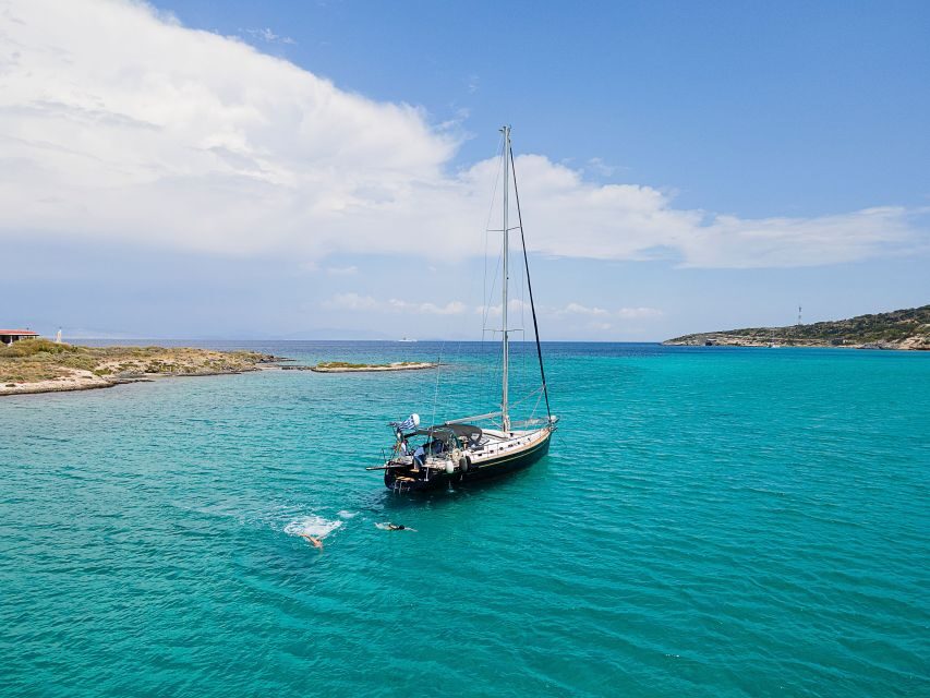 Athens Riviera: Private daily sailing cruise with lunch - Price and value for a private group of up to 6