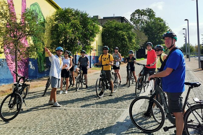 Athens Scenic Bike Tour with an Electric or a Regular Bike - Temple of Hephaestus to the Acropolis Viewpoint: Seeing Without Getting Stuck