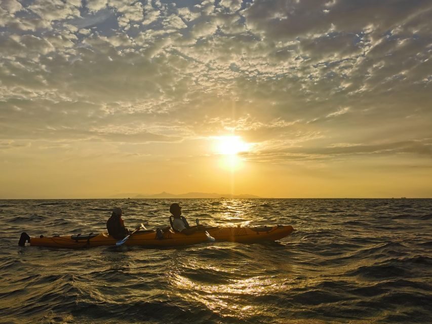 Athens: Sea Kayak Sunset Tour - Second paddle at sunset: where the light does the work