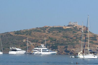 Athens Shore Excursion: Private City Tour and Cape Sounion Trip - Athens highlights: Olympieion, Hadrian’s Gate, and Syntagma Square