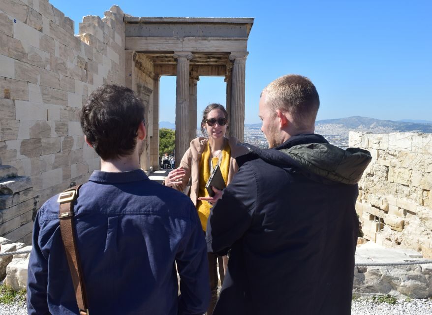 Athens: The Acropolis and Acropolis Museum Tour in Dutch - The sunny southern slope: Temple of Athena Nike and big entrance views