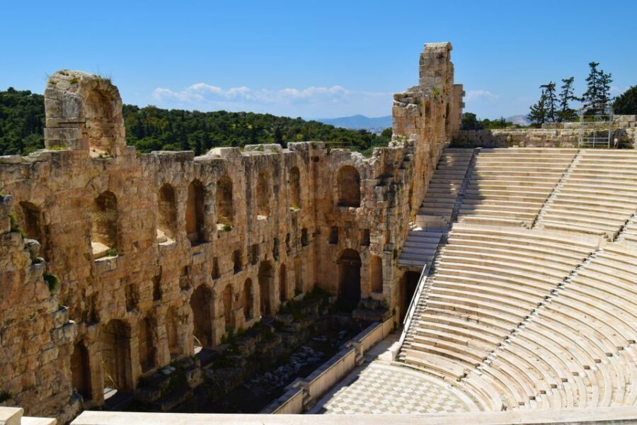 Athens: The Acropolis and Acropolis Museum Tour in German - Propylaea to the Parthenon: the stop-by-stop highlights that matter