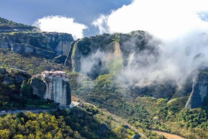 Athens to Meteora Panoramic Day Tour with transfer option - Kastraki Village: A Calmer Start Before the Stairs